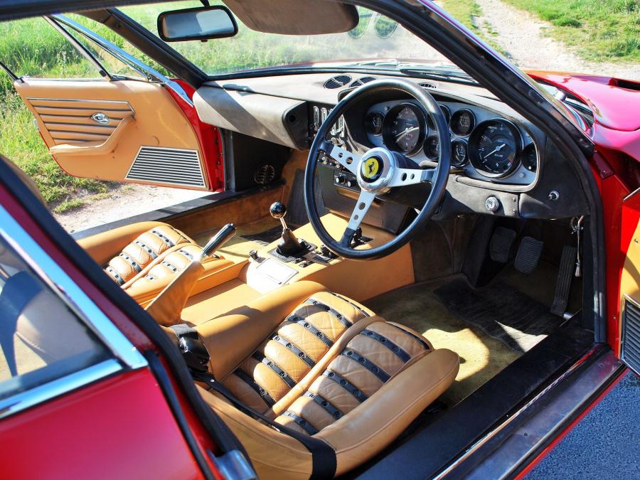  Ferrari 365 GTB/4 Daytona 1971 года  (UK) (фото 3 из 14)
